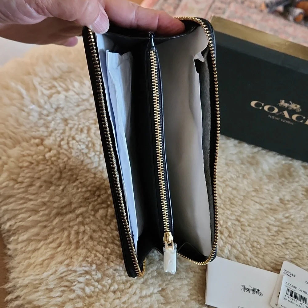 NWT IOB Coach Black Smooth Leather Slim Accordian Zippered Wallet 🖤💛🎁 - Picture 6 of 16